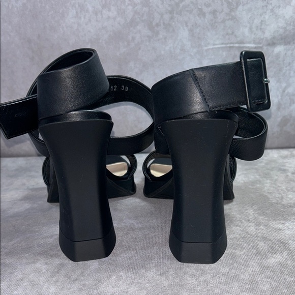NWT AGL Janis Sandal Black Platform Sandals Heel Ankle Wrap Buckle Size 39 - Picture 3 of 10